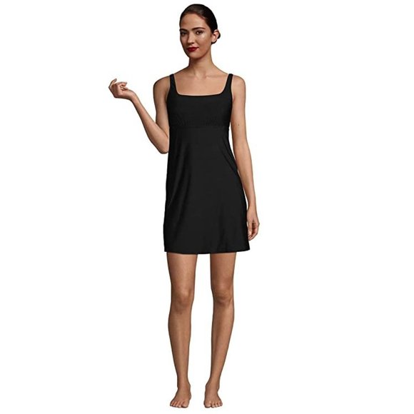NWOT Lands' End Women's Tummy Control Swim Dress W/Shorts Size 4 $120 4C220 - Picture 1 of 2